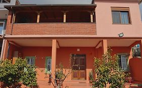 Vila 8 Kruje